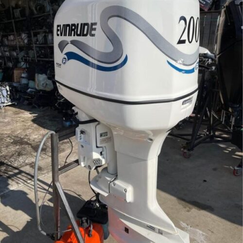 2005 Evinrude 200 HP 2 Stroke 20″ Shaft